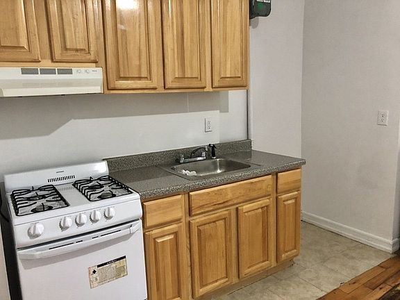 3rd image of 2 W 129th St #4AA