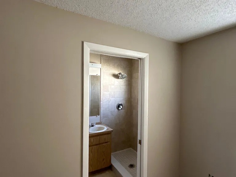 8075 Canterbury St — Photo 5