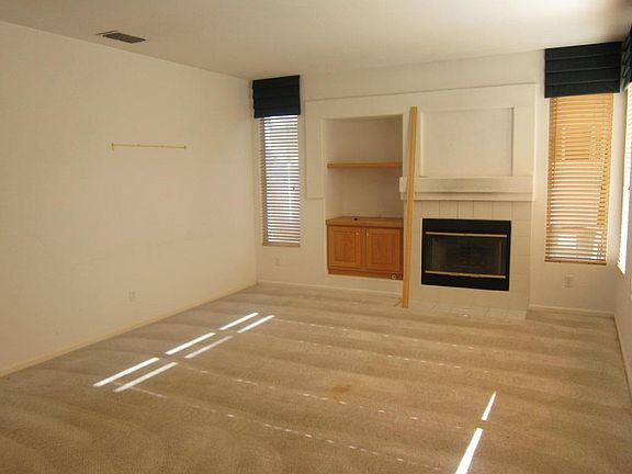 5th image of 916 Lake Park Ave