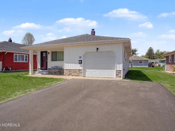 28 Montserrat Street, Toms River, NJ 08757
