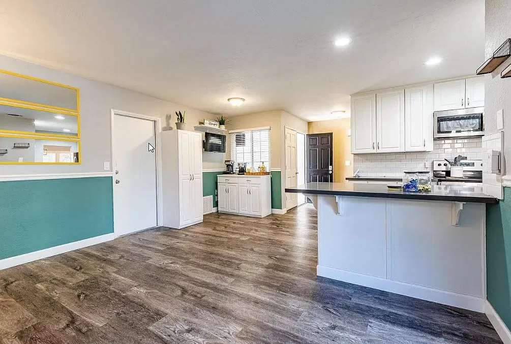 1459 Timber Ln — Photo 4