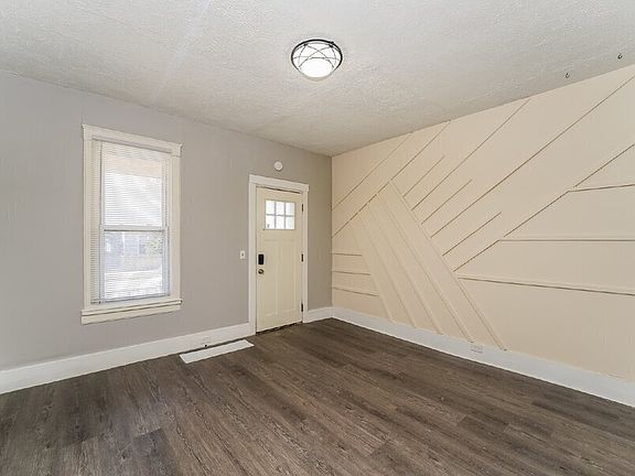2nd image of 1947 W 58th St Unit 1