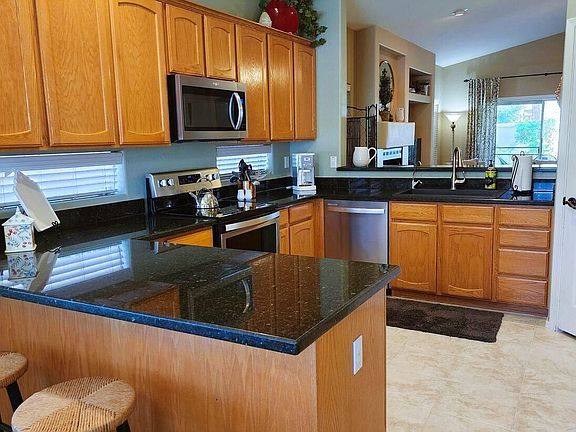 3rd image of 2225 E Bel Air Ln
