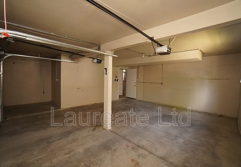 1853 S Oakland St — Photo 27