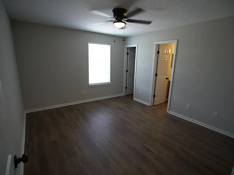 589 Scrub Jay Dr — Photo 5