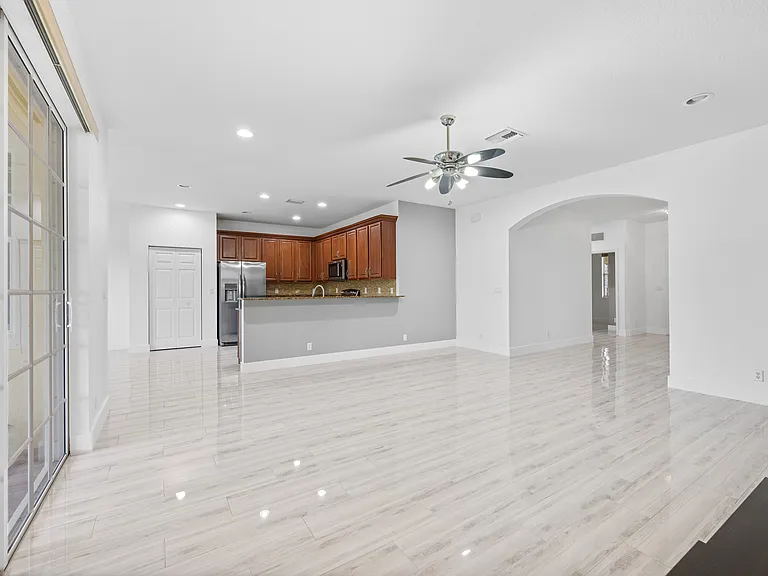 6752 Osage Cir — Photo 19