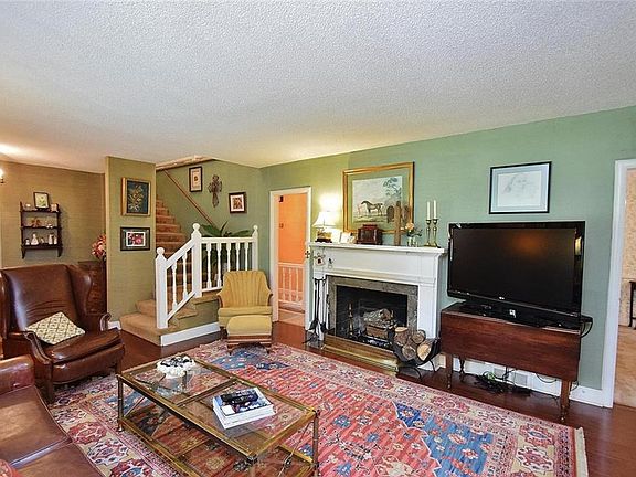 5th image of 535 Dixon Dr