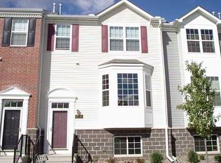 15723 Fox Cir, Apple Valley, MN 55124