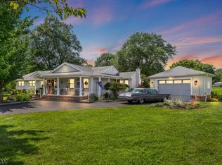 23 Sneider Rd, Warren, NJ 07059