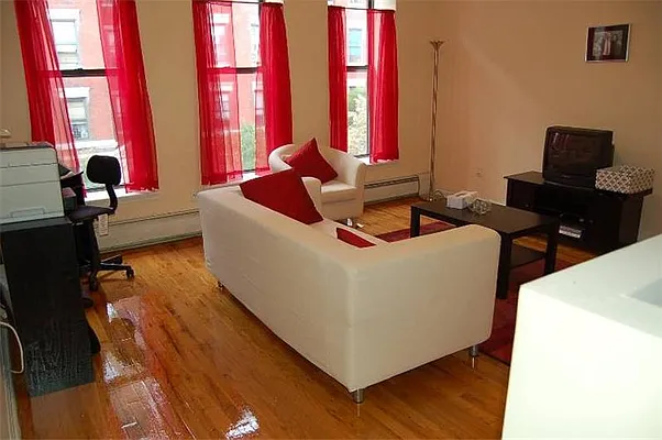 Rented by Buchbinder & Warren | media 28