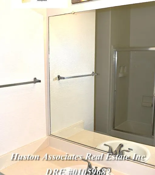 3915 Bridlewood Cir — Photo 9
