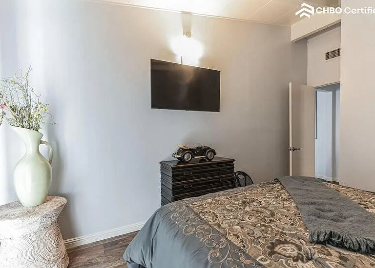 2912 W Century Blvd — Photo 19