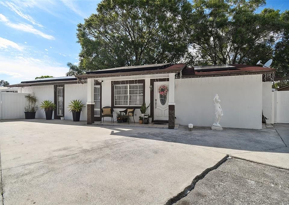 1st image of 8212 OLIVEWOOD PLACE