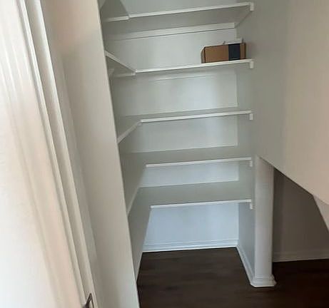 4th image of 5801 Bianca Dr