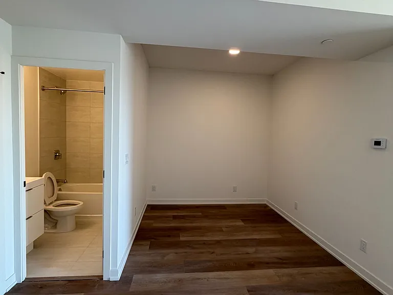 33 Erie Ave #612 — Photo 6
