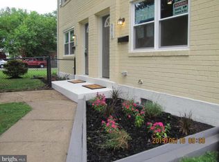 9810 Main St, Manassas, VA 20110