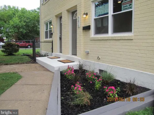 9810 Main St, Manassas, VA 20110