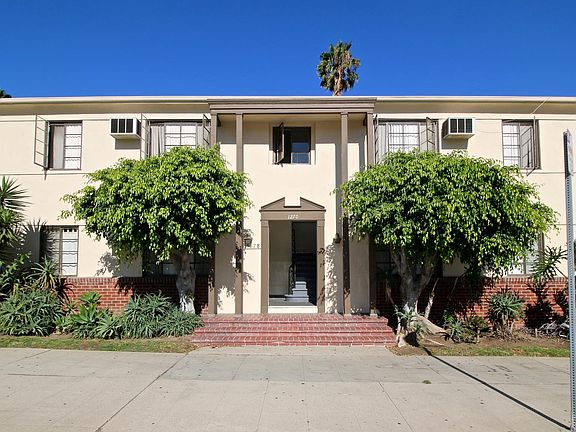 3rd image of 1270 Wilcox Ave APT 7