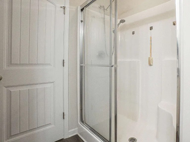 30 Ellis Cir — Photo 27