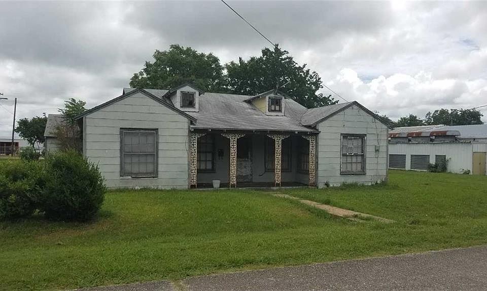 1st image of 808 N 13th St