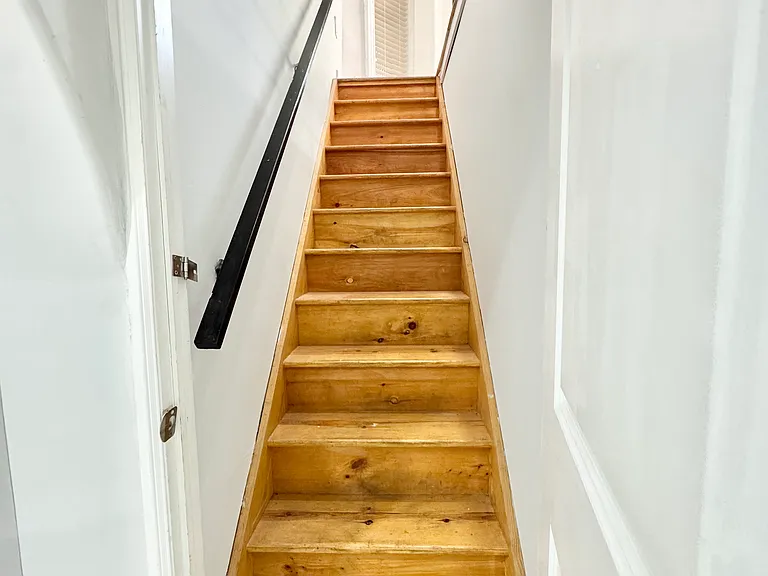 223 Washington Ave #1 — Photo 19