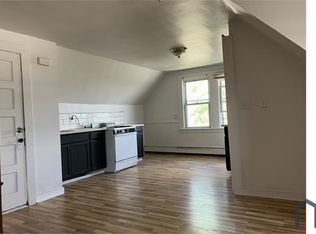 93 Baldwin St FLOOR 3, Bridgeport, CT 06607