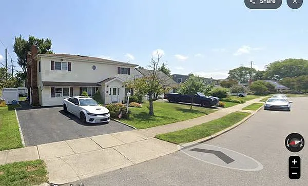 Herbert Pl, Bethpage — Photo 4