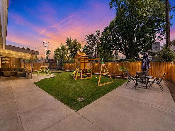 3rd image of 4869 Serrano Pl