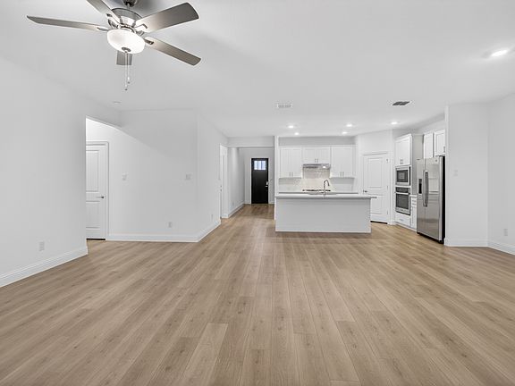 5th image of 1429 Arciones Rd