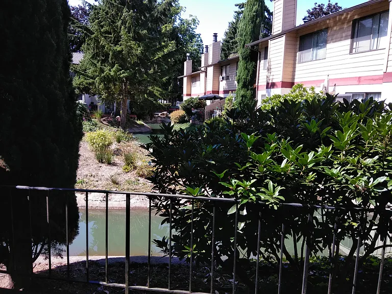 1822 Maple Ln #G41 — Photo 8