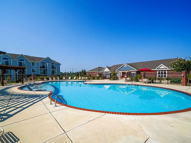 Limestone Creek Apartment Homes — Photo 31