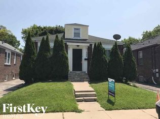 1305 Paul St, Waukegan, IL 60085