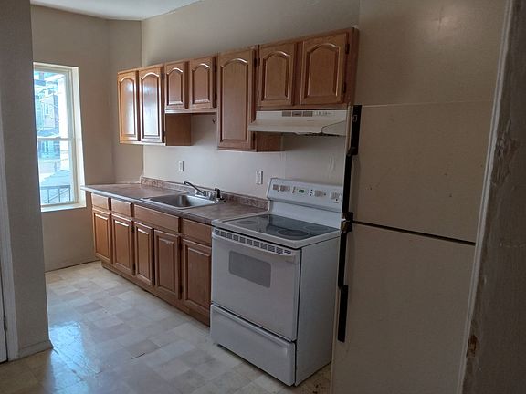 2nd image of 430 W Turner St APT 2A
