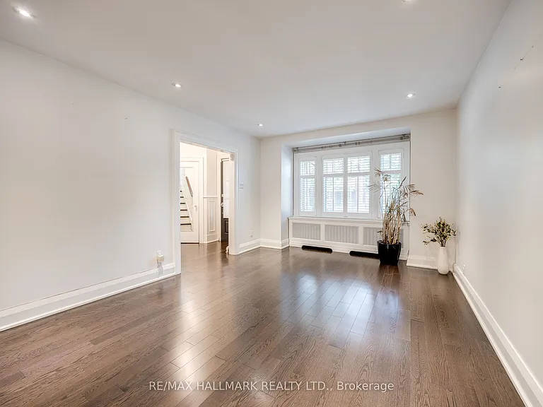 15 McNairn Ave — Photo 6