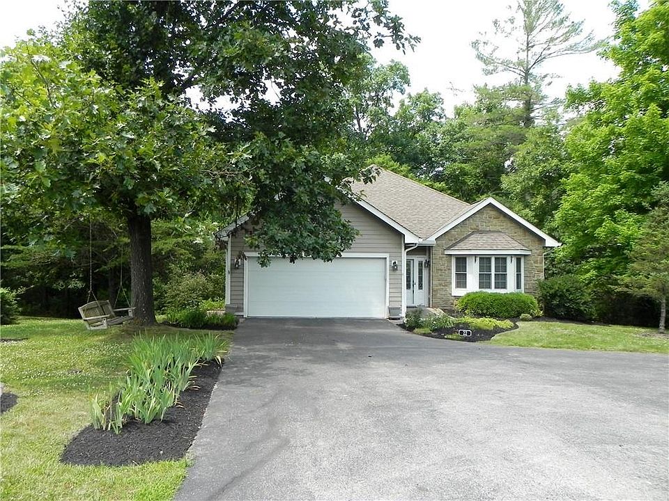 1st image of 22 Pine Hills Dr