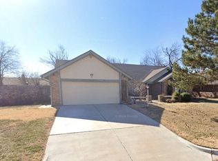 5704 NW 113th St, Oklahoma City, OK 73162