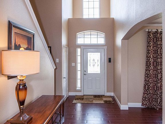 2nd image of 10417 Trevino Ln