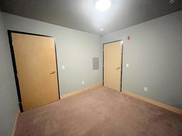 222 State St — Photo 14