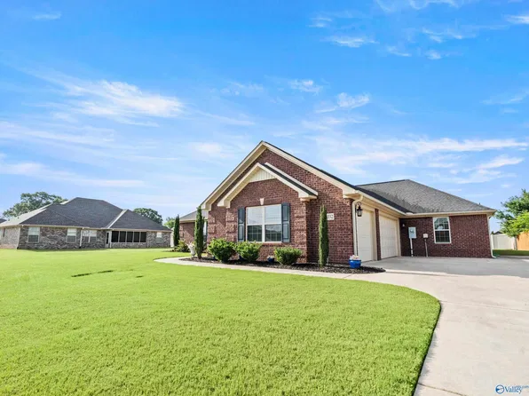 28032 Cross Gate Dr, Madison, AL 35756