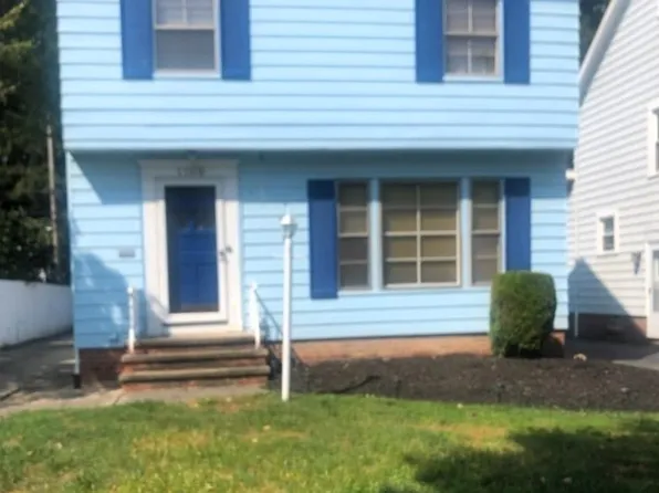 1166 Avondale Rd, South Euclid, OH 44121