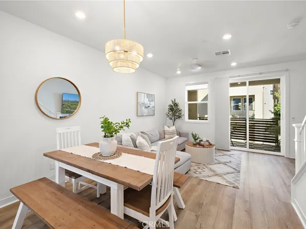 30 Wisteria St, Rancho Mission Viejo, CA 92694