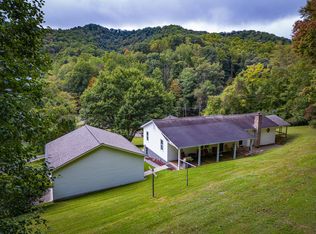 4697 Okey L Patteson Rd, Scarbro, WV 25917