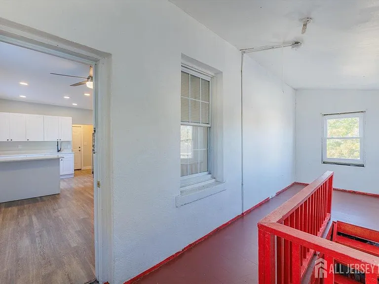 382 Summit Ave #2B — Photo 13