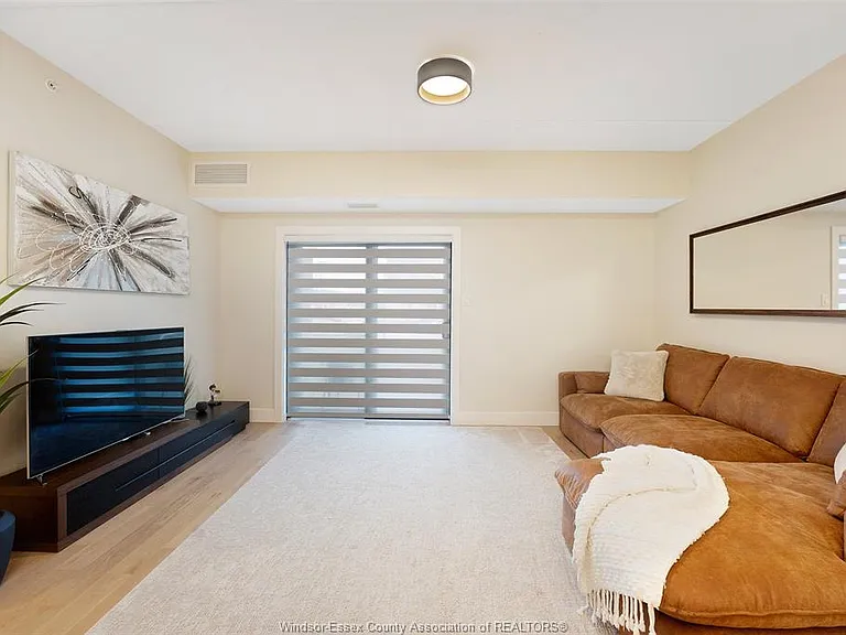 2550 Sandwich West Pkwy #111 — Photo 5