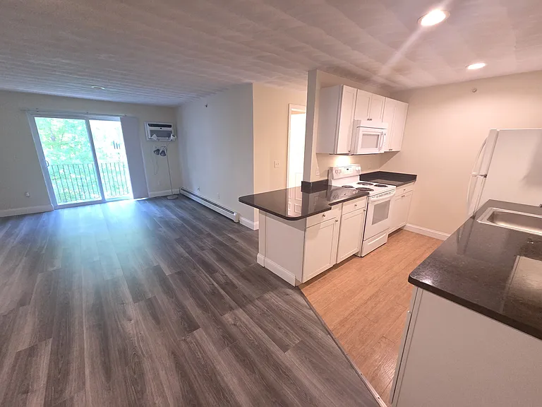 304 New River Rd #8 — Photo 10