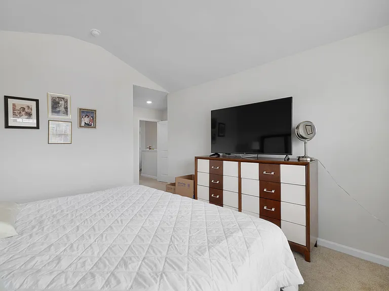 1133 Evelynnview Ln — Photo 13