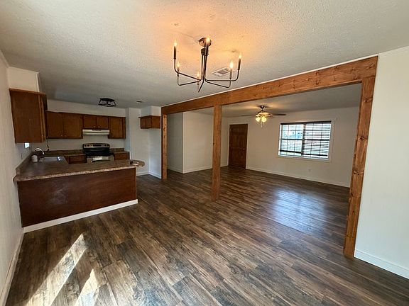 2nd image of 98 Taylor Rd S