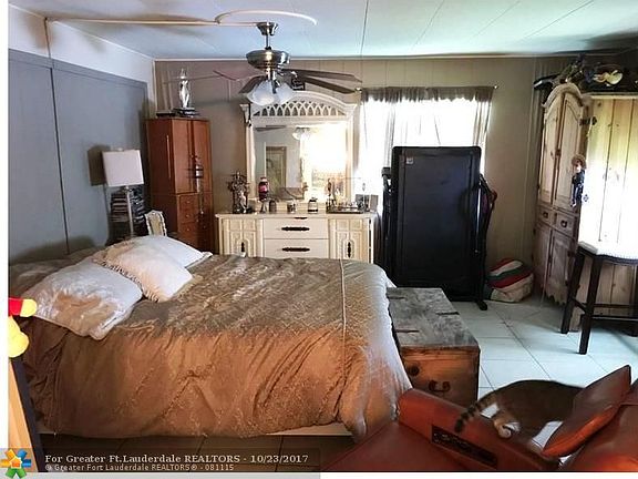 5th image of 5863 SW 29th Ave