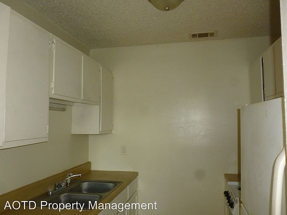 5th image of 1698 Stuckey Ave APT 30