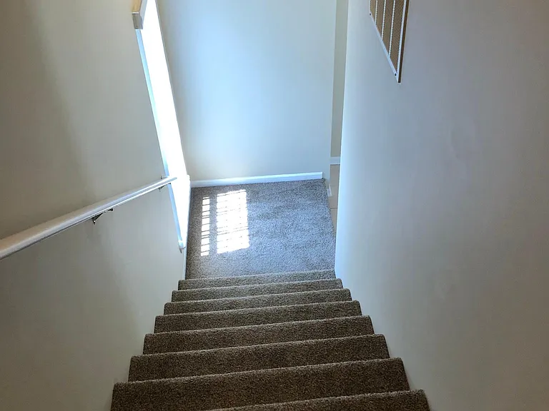 45682 Warwick Dr — Photo 3